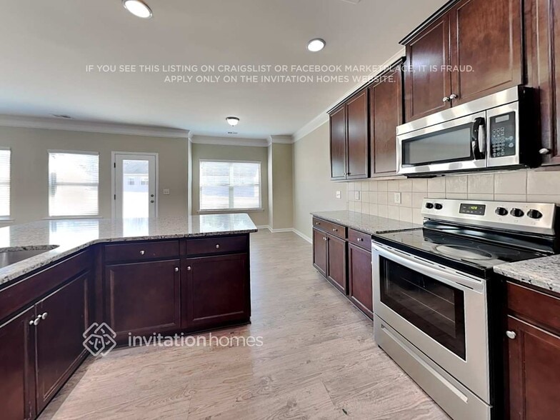 Building Photo - 856 Blind Brook Cir