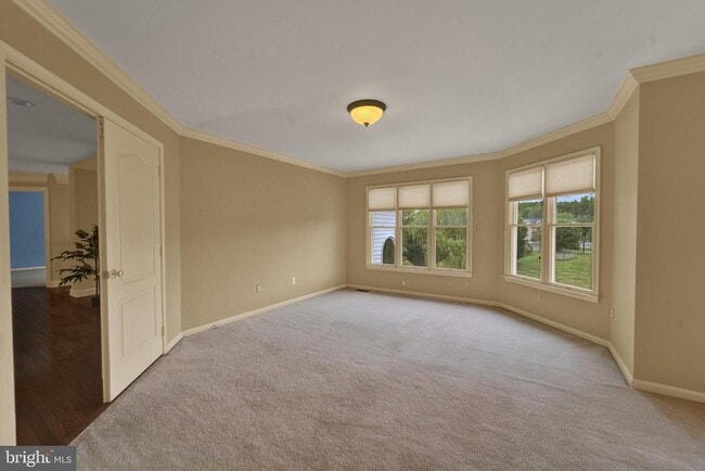 Building Photo - 19 Meadowlark Dr
