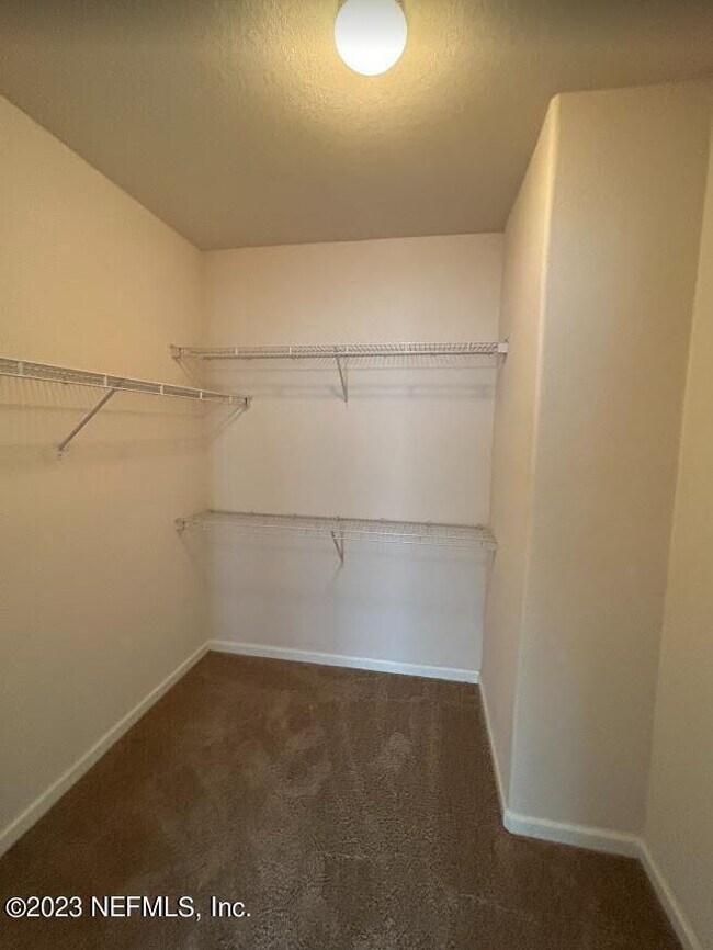 Building Photo - 8290 Park Way