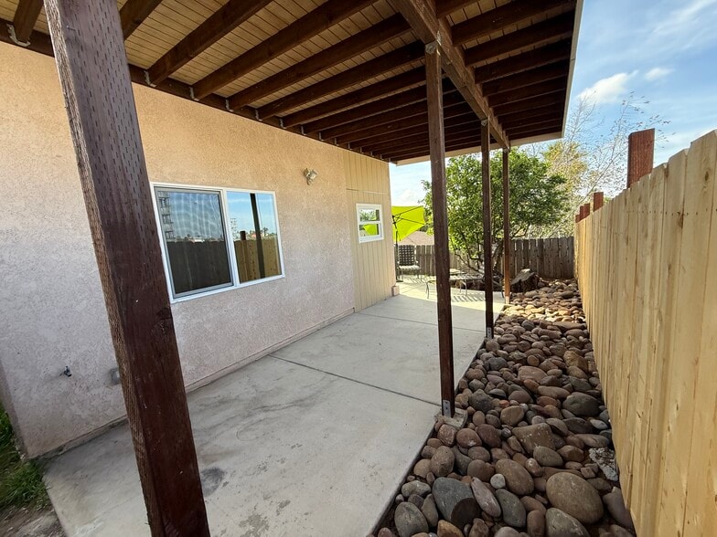 Building Photo - 5436 Mary Lane Dr