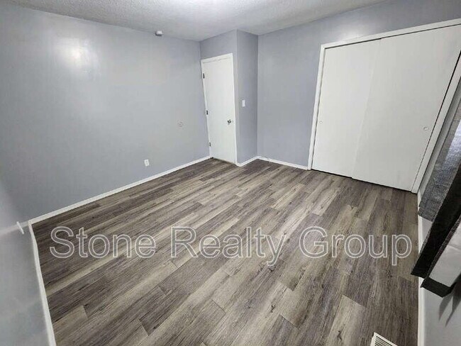 Building Photo - 7738 N 42nd 1/2 St