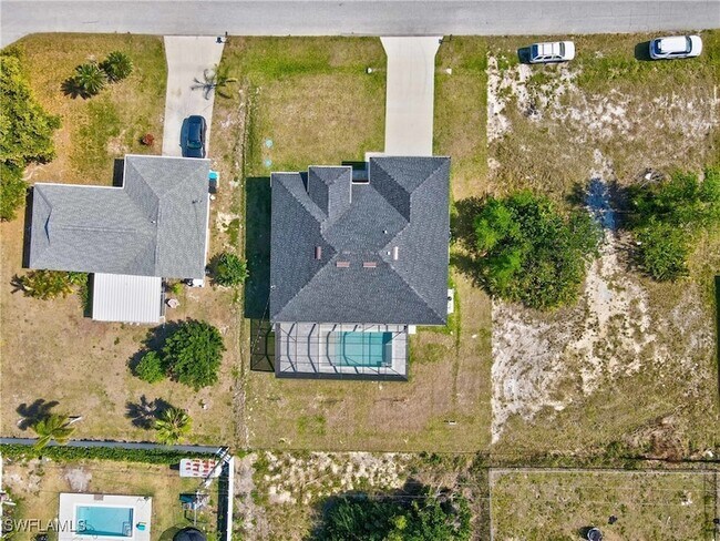 Building Photo - 2032 NE 20th Terrace