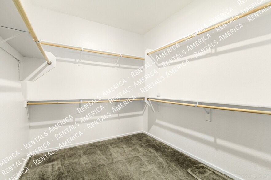 Building Photo - 13695 N 145th Dr