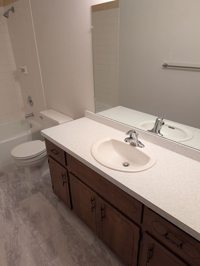 Building Photo - Fully Updated 3 Bedroom 3 Bath Townhouse with 2 Stall Attatched Garage