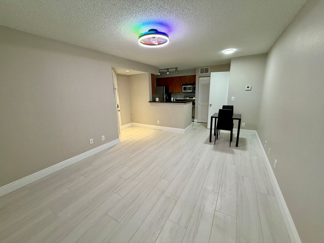 Building Photo - 2900 S University Dr