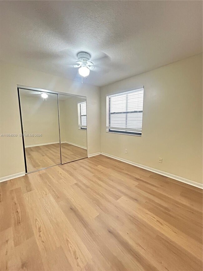 Building Photo - 1660 NW 113th Way