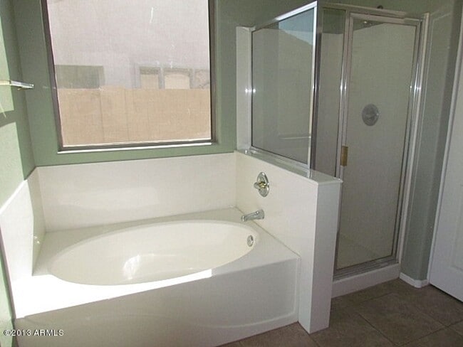 Building Photo - Nice, Spacious Home In Avondale