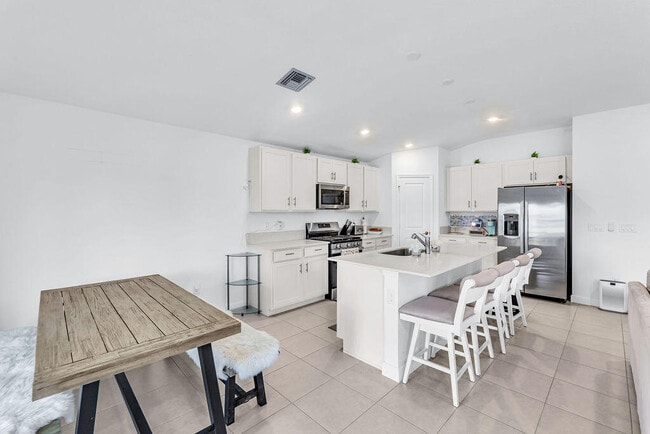 Building Photo - 6339 Windwood Wy