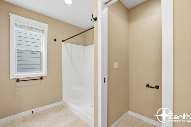 Building Photo - 4608 NE 91st Way