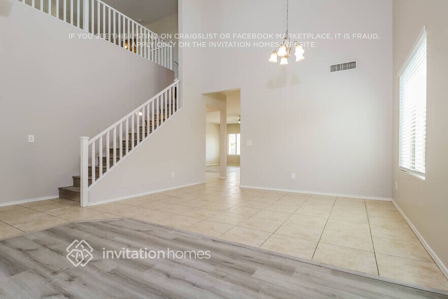 Building Photo - 12175 W Mountain View Dr