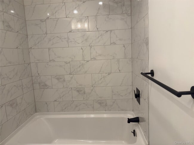 Building Photo - 15 Old Field