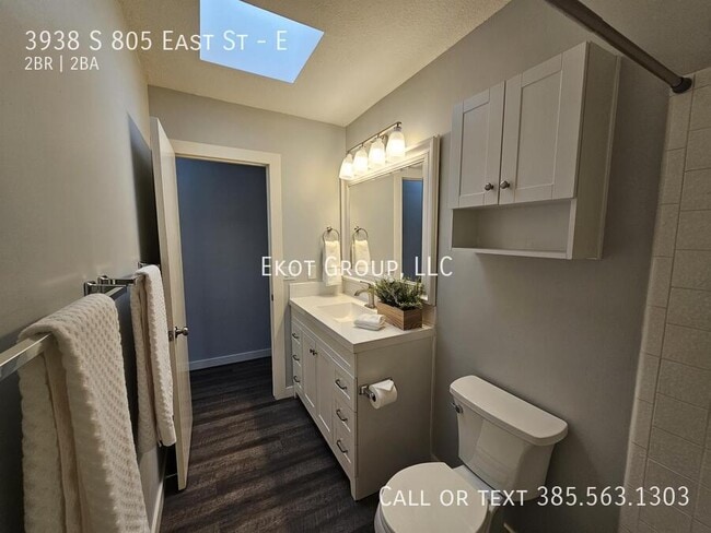 Building Photo - 3938 S 805 E St