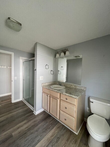 Building Photo - 207 Cumberland Ln