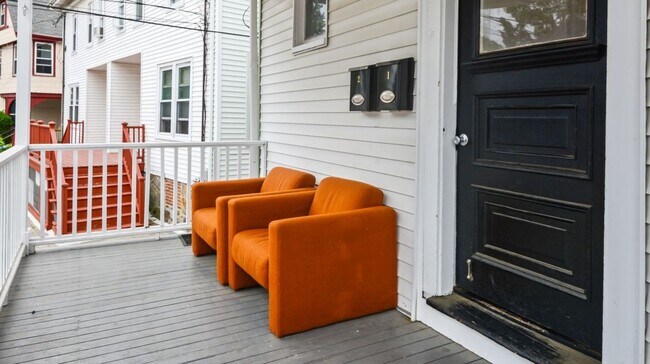 Building Photo - NO FEE Charming Lower Allston Duplex with New Hardwood Floors, Spacious Rooms