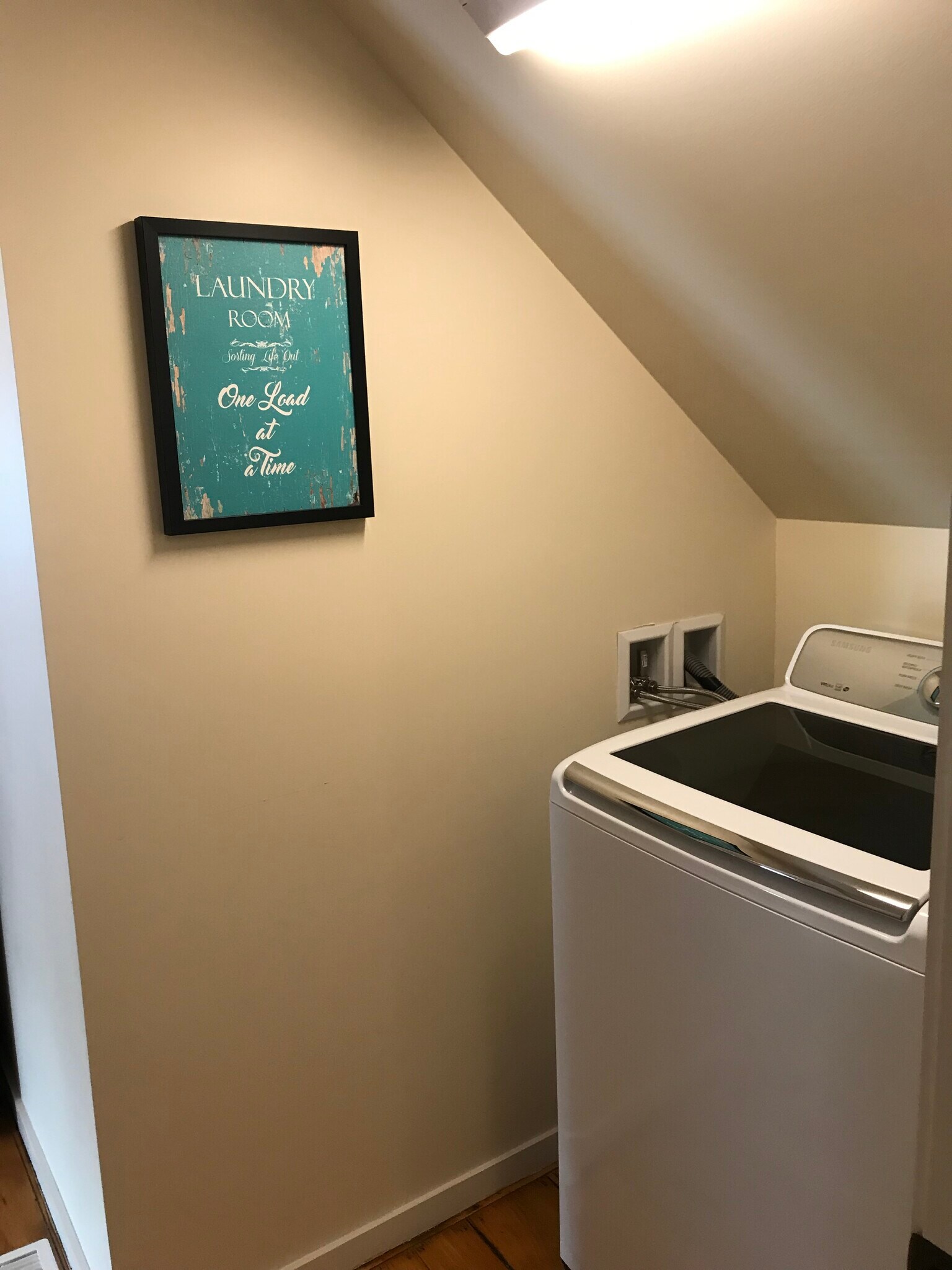 Building Photo - 231 Front St