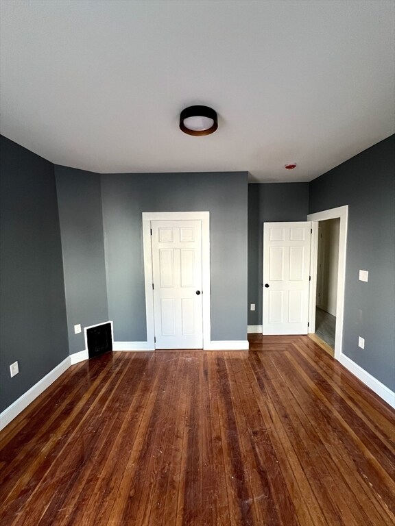 Building Photo - 106 Draper St