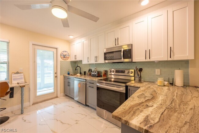 Building Photo - 316 Tudor Dr