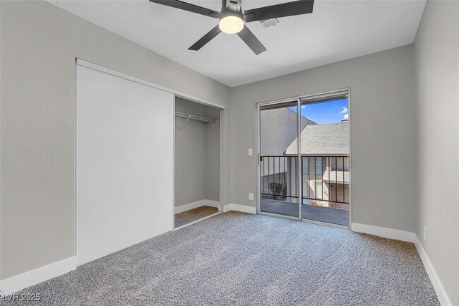 Building Photo - 456 Sellers Pl