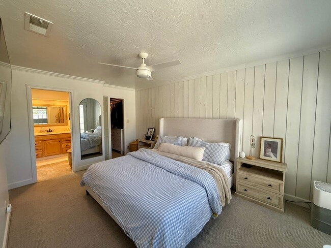 Building Photo - Gorgeous Two Bedroom Home in San Luis Rey