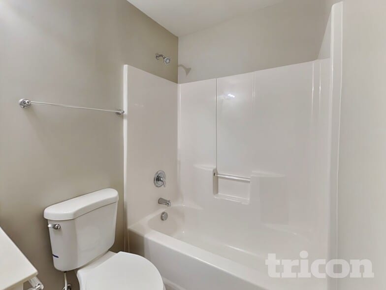 Building Photo - 7432 Hidden Creek Dr