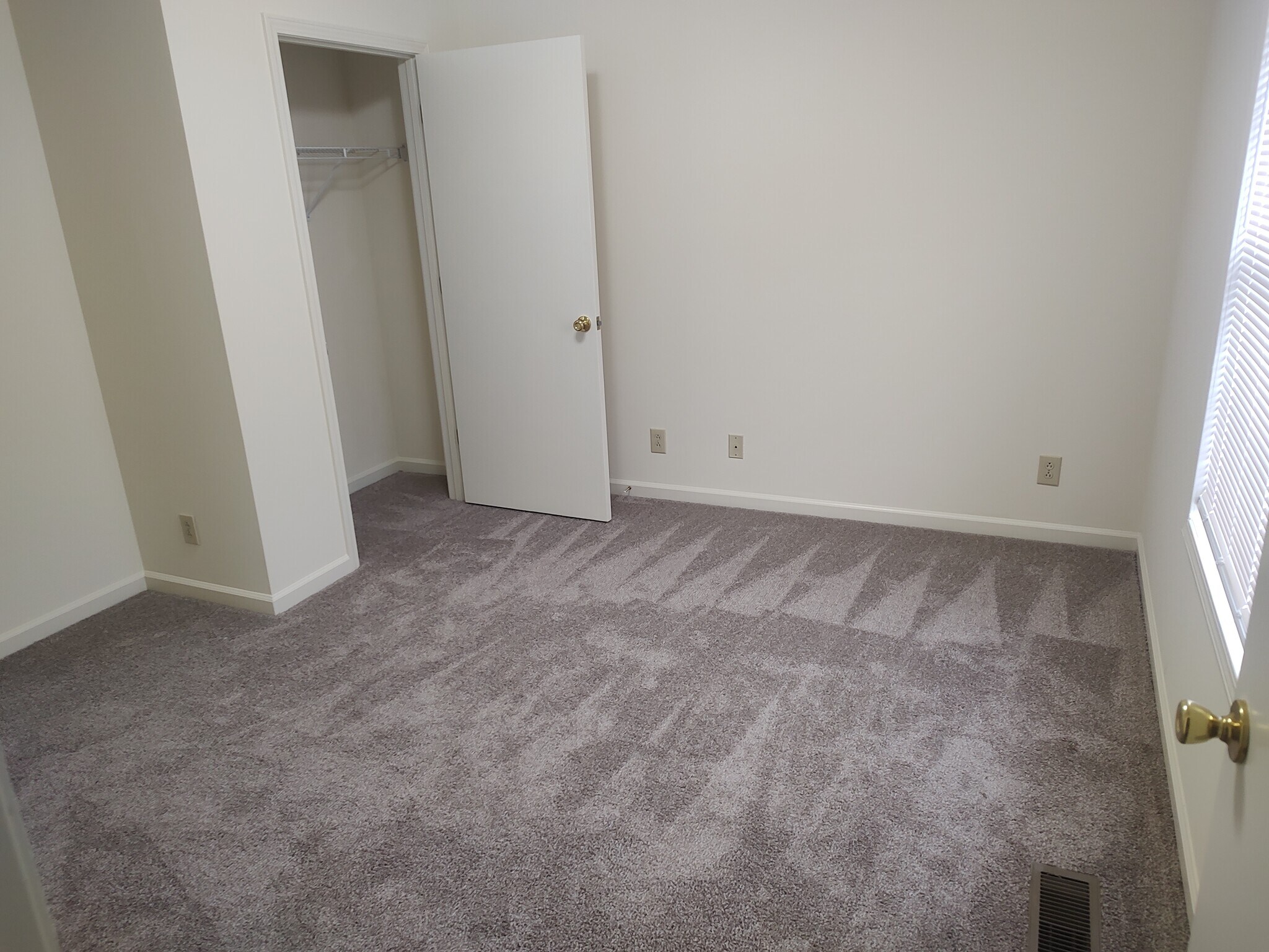 bedroom 2 - 210 W 17th St