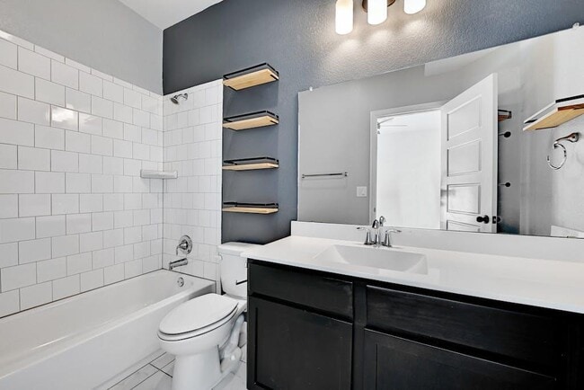 Building Photo - 1412 Waterloo Shore Ln