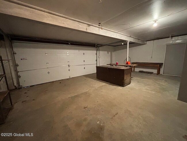 Building Photo - 4 Noonan Ln