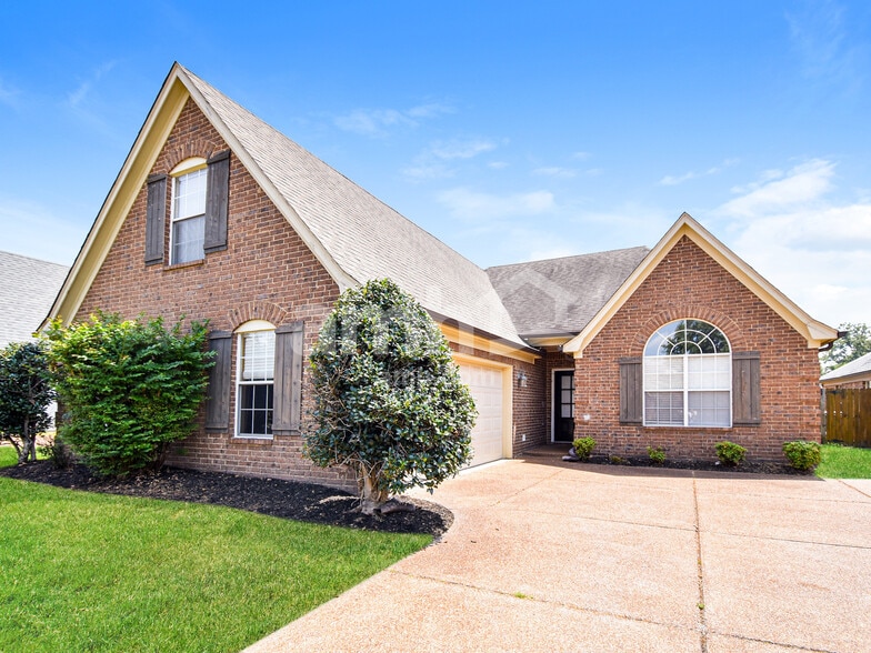 Building Photo - 4288 Genevieve Dr