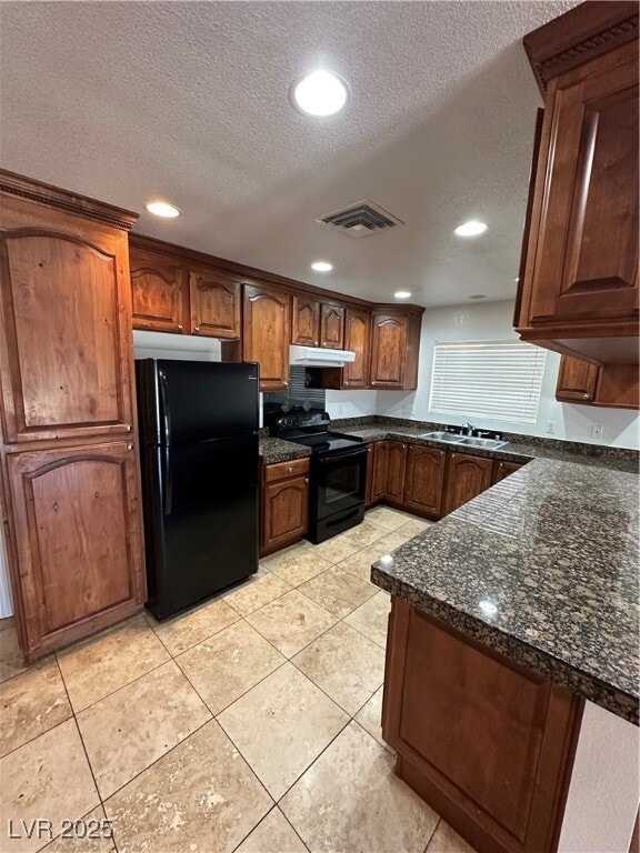 Building Photo - 260 Village Ct