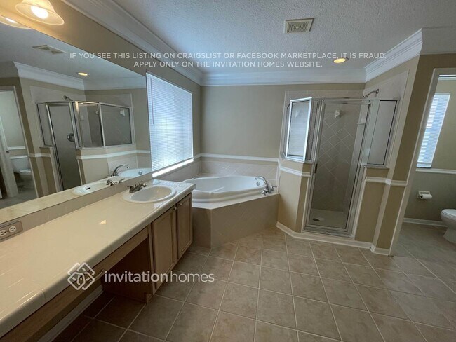 Building Photo - 18221 Sandy Pointe Dr