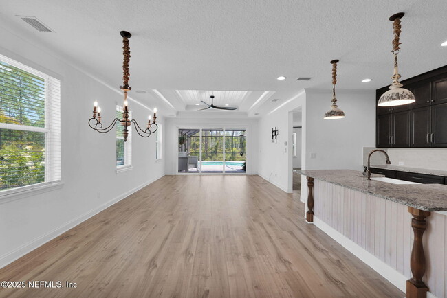 Building Photo - 299 Blue Hampton Dr