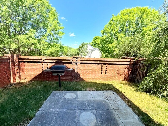 Building Photo - 19327 Beaufain St