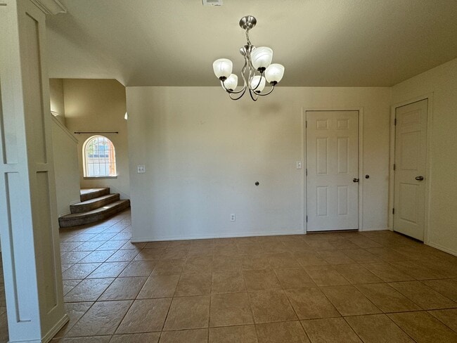 Building Photo - Spacious 3-Bedroom Duplex Located within C...