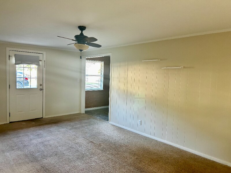 Building Photo - 1115 N Texas St