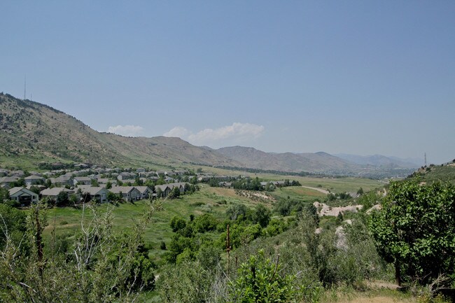 Building Photo - Beautiful 3BR Home in the Foothills of Golden