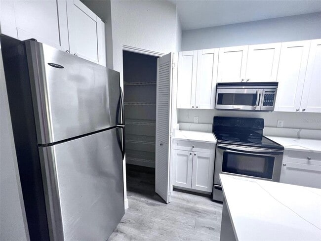 Building Photo - 2250 Portofino Pl