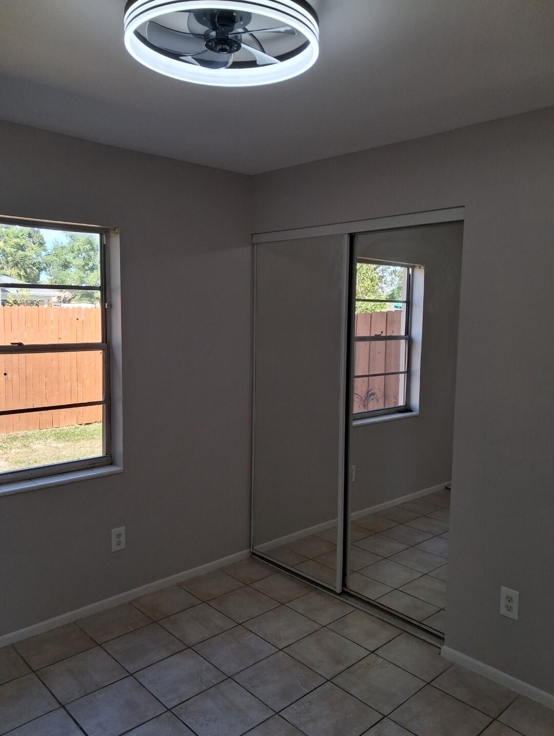 Building Photo - 5301 E 18th Ave