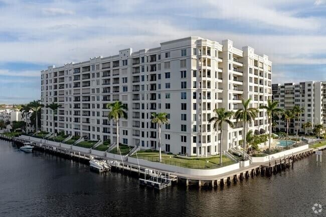 Building Photo - 2880 NE 14th Street Causeway