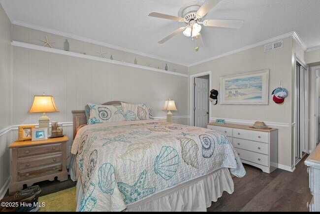 Building Photo - 301 Commerce Way
