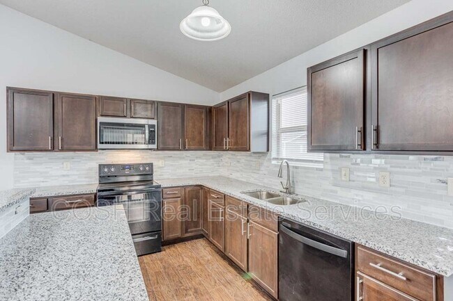 Building Photo - 1046 E Karla Ct