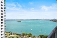 Building Photo - 1750 N Bayshore Dr