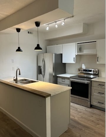 Building Photo - 7107 Holly Hill Dr