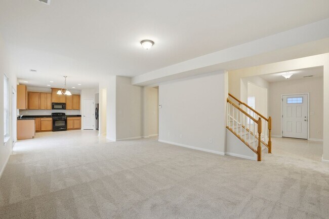 Building Photo - Move-In Ready Gem Near UNCC with Fresh Updates