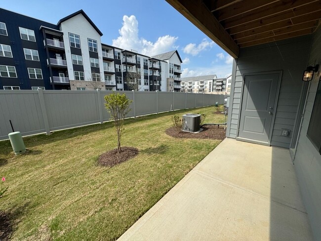 Building Photo - 4707 Cypress Tree Ln