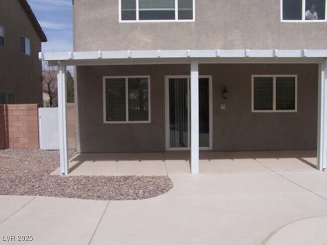 Building Photo - 283 Maddelena Ave