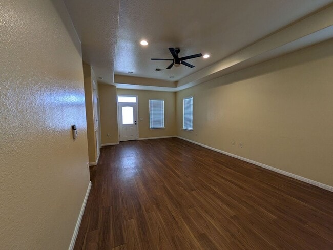 Building Photo - 2905 Pecos St