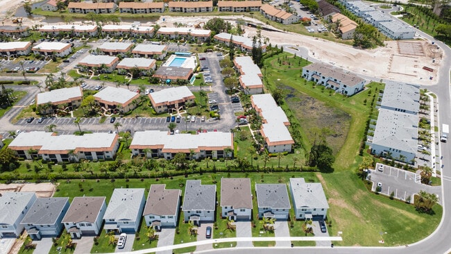 Building Photo - 7292 Lenora Ln