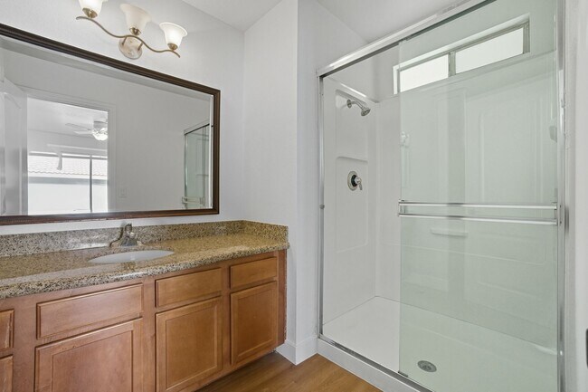 Building Photo - Stylish Summerlin-Area 2 Bedroom Condo wit...