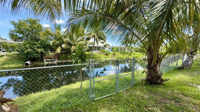 Building Photo - 6957 NW 9th Ct