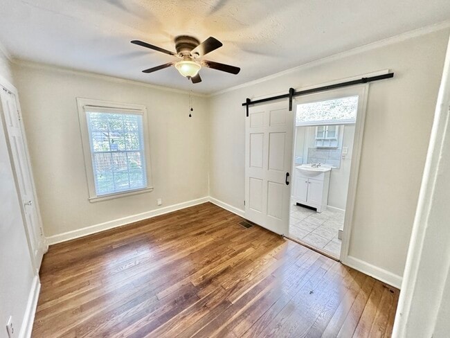 Building Photo - 163 S Fenwick Rd